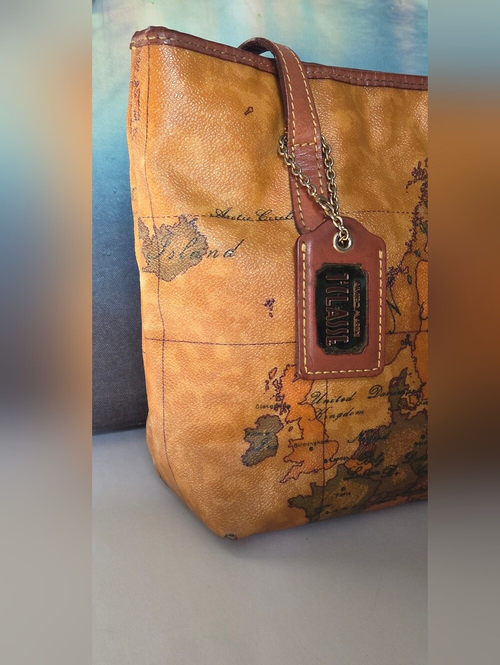 Alviero Martini 1A Classe Map Print Tote EUC - Picture 4 of 16